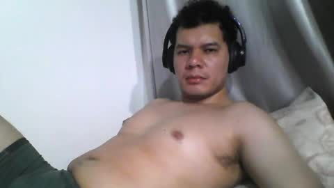 Snapshot of seb5759 chatting on 05.05.26 seb5759 online show from 05.05.26