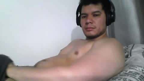 Snapshot of seb5759 chatting on 05.09.26 seb5759 online show from 05.09.26