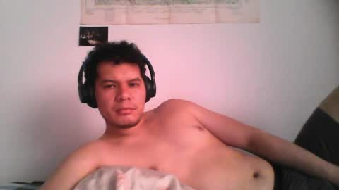 Snapshot of seb5759 chatting on 05.21.26 seb5759 online show from 05.21.26