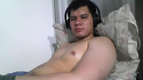 Snapshot of seb5759 chatting on 05.26.26 seb5759 online show from 05.26.26
