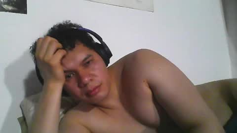 Snapshot of seb5759 chatting on 05.29.26 seb5759 online show from 05.29.26