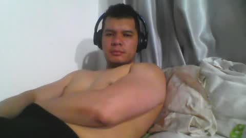 Snapshot of seb5759 chatting on 06.04.26 seb5759 online show from 06.04.26