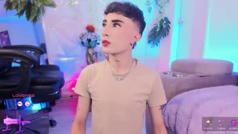 Snapshot of sebastianhilton chatting on 02.15.26 . INDEPENDENT MODEL online show from 02.15.26