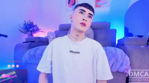 Snapshot of sebastianhilton chatting on 04.18.26 . INDEPENDENT MODEL online show from 04.18.26