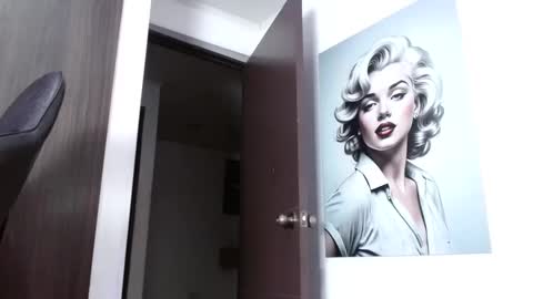 Snapshot of sebastiano_97 chatting on 10.02.25 Sebastiano online show from 10.02.25