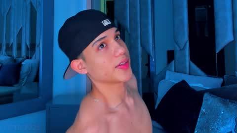 Sebastian online show from 10.17.25