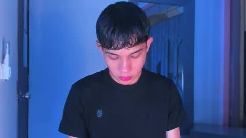 Sebastian online show from 01.12.26