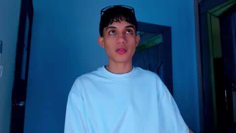 Sebastian online show from 02.10.26