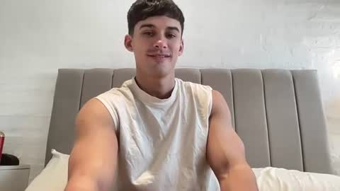 Snapshot of sebybeba chatting on 07.18.26 sebybeba online show from 07.18.26