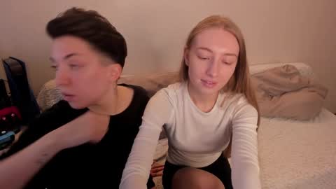 Amanda and  pair in a real life we love each other but can play with you online show from 02.22.25