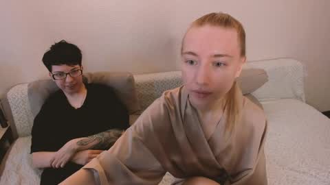 Amanda and  pair in a real life we love each other but can play with you online show from 05.28.26