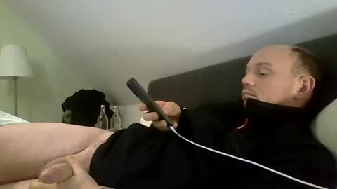 Snapshot of secretcplg chatting on 12.06.24 Simon online show from 12.06.24