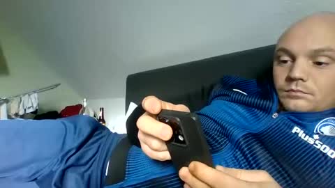 Snapshot of secretcplg chatting on 12.27.24 Simon online show from 12.27.24