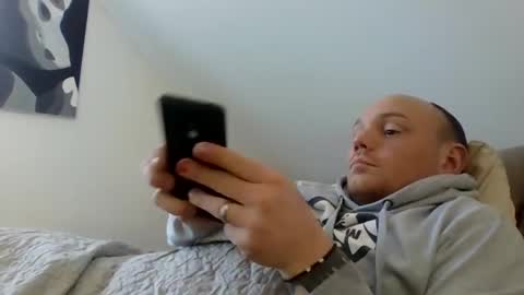 Snapshot of secretcplg chatting on 02.17.25 Simon online show from 02.17.25