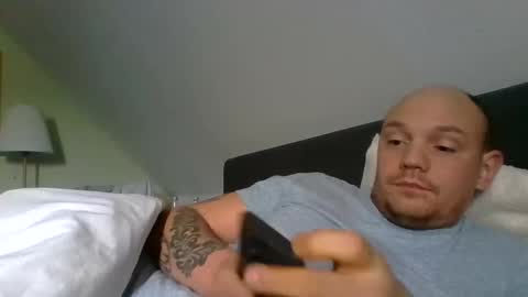 Snapshot of secretcplg chatting on 02.22.25 Simon online show from 02.22.25