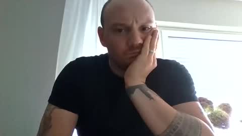 Snapshot of secretcplg chatting on 10.11.25 Simon online show from 10.11.25