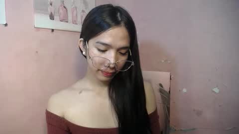 JUST CALL ME ABIA  online show from 11.20.25