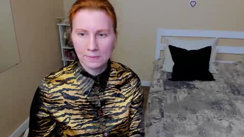 seductive_foxy_ online show from 10.03.25