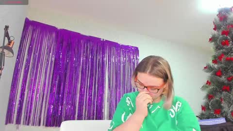 seductive_she_wolf online show from 12.28.24