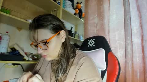 Snapshot of seductive_she_wolf chatting on 02.26.26 seductive_she_wolf online show from 02.26.26