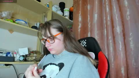 Snapshot of seductive_she_wolf chatting on 04.02.26 seductive_she_wolf online show from 04.02.26