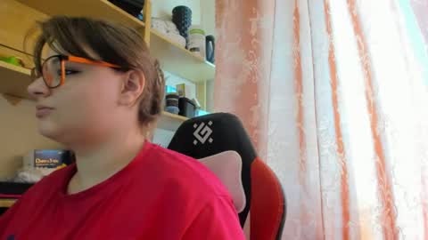 Snapshot of seductive_she_wolf chatting on 04.14.26 seductive_she_wolf online show from 04.14.26