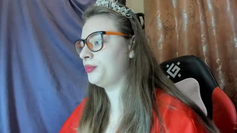 Snapshot of seductive_she_wolf chatting on 04.29.26 seductive_she_wolf online show from 04.29.26