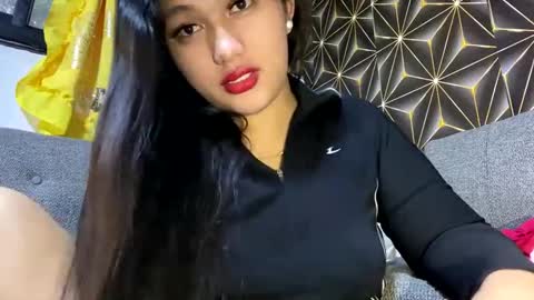 Snapshot of seductivecock69_cassie chatting on 11.24.25 seductivecock69_cassie online show from 11.24.25