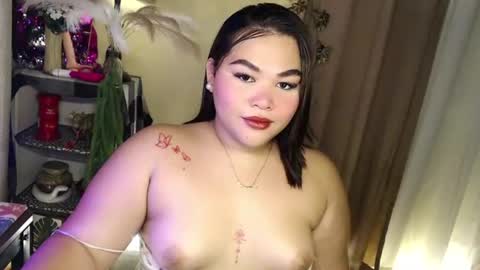 Snapshot of seductivecurvesxxx chatting on 07.20.26 Its me Jazzi online show from 07.20.26