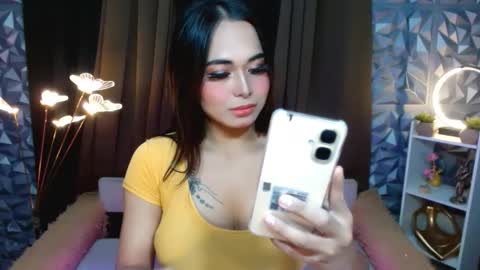 Snapshot of seductivelatina69 chatting on 09.20.25 Lala online show from 09.20.25