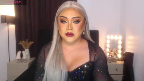 Natalie Mefford online show from 02.19.25