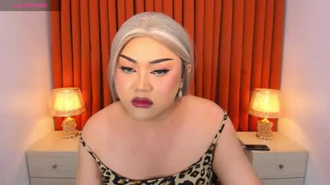 Natalie Mefford online show from 02.27.25