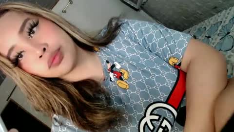 Snapshot of seductivestacyxx chatting on 12.21.24 MISTRESS STACY online show from 12.21.24