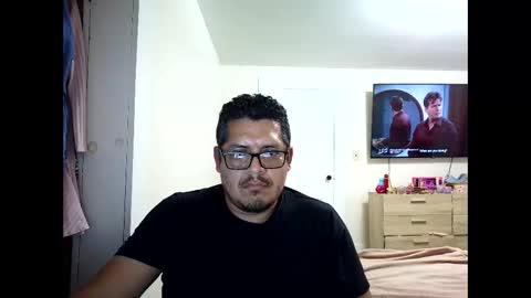 Snapshot of seguridadutm chatting on 04.23.26 Morenita Rica online show from 04.23.26