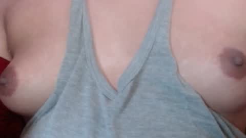 Snapshot of selda_ chatting on 02.19.25 Selda online show from 02.19.25