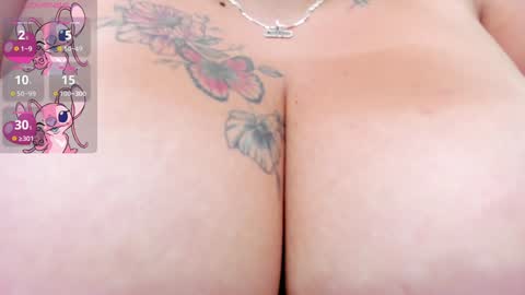 Selena online show from 01.31.25