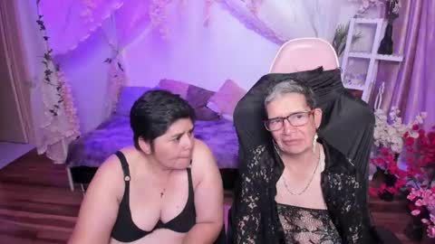 Snapshot of selena_ferreira chatting on 11.07.25 Selena online show from 11.07.25