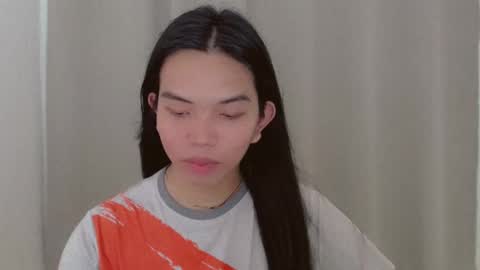 Snapshot of selena_fuckdoll chatting on 12.18.24 Selena online show from 12.18.24