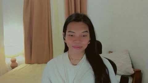 Snapshot of selena_fuckdoll chatting on 12.19.25 Selena online show from 12.19.25