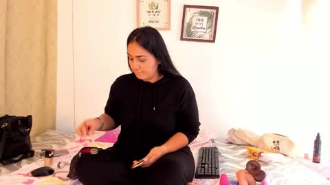 Karen online show from 01.08.26