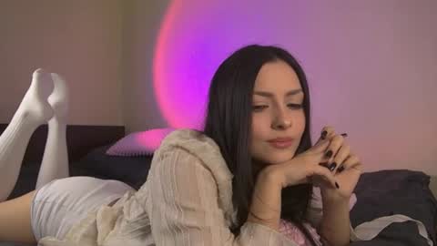 Snapshot of selena_riot chatting on 05.07.26 sofi online show from 05.07.26