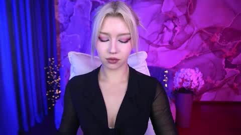 selenairis online show from 09.29.25