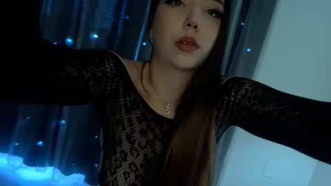 Selena Powe  online show from 02.28.25