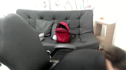Snapshot of selene_mom chatting on 05.18.26 selene online show from 05.18.26