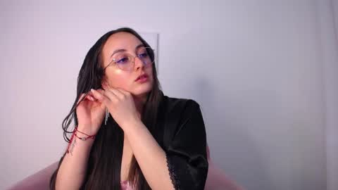 Snapshot of selene_swee chatting on 05.21.26 selene_swee online show from 05.21.26