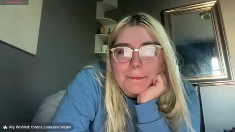 Snapshot of selenebaby chatting on 05.27.26 Selene online show from 05.27.26
