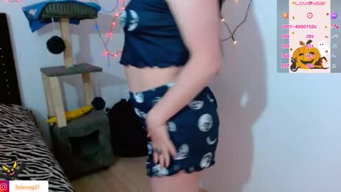 Selene G  online show from 10.19.25