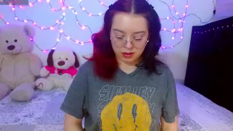 Selene G  online show from 04.18.26