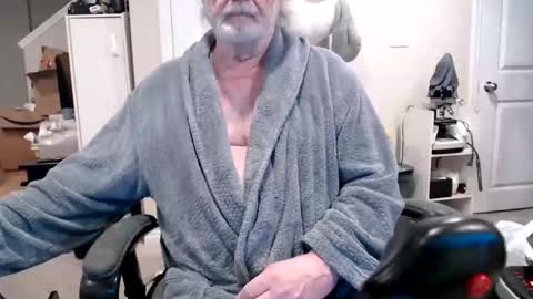 Snapshot of selkie2s chatting on 04.18.26 selkie2s online show from 04.18.26