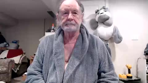 Snapshot of selkie2s chatting on 04.24.26 selkie2s online show from 04.24.26